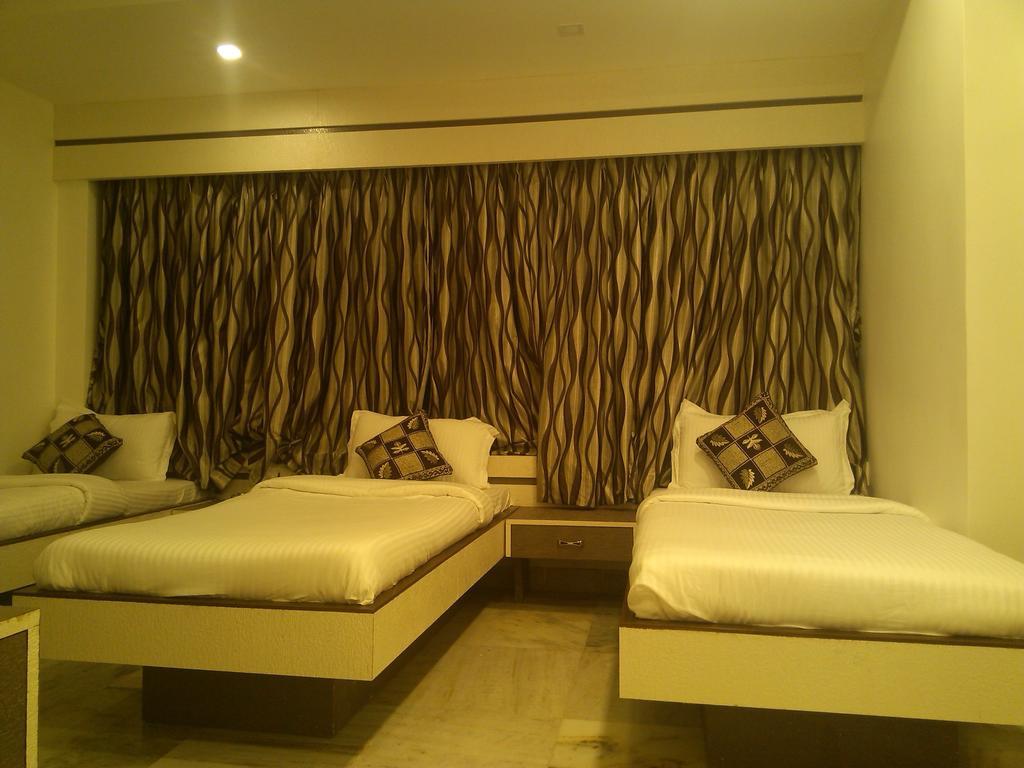 Hotel Oc Residency Mumbai Room photo